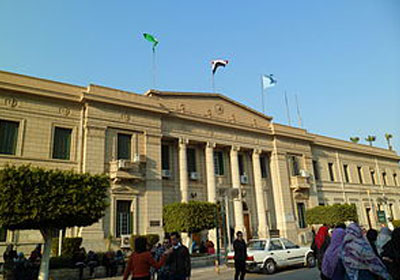 كلية حقوق جامعة القاهرة - ارشيفية